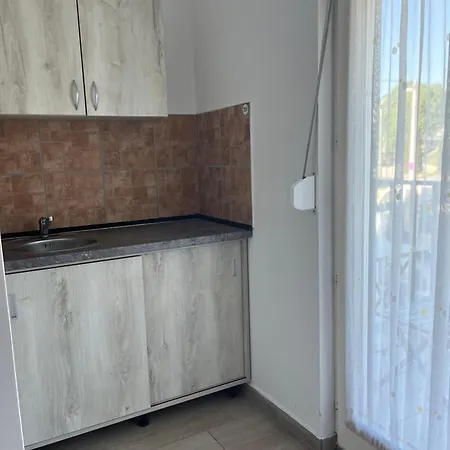 Pensili Apartmanhaz 住宿加早餐酒店