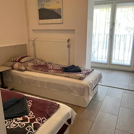 Pensili Apartmanhaz 巴拉顿菲赖德