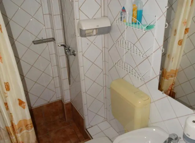 Pensili Apartmanhaz Bed and Breakfast