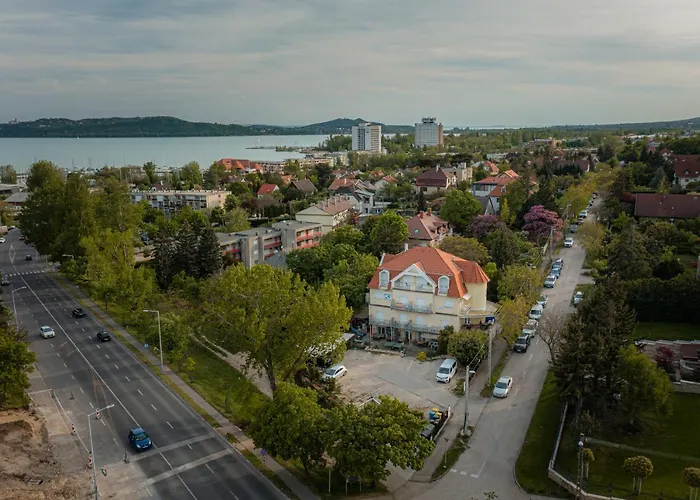 Bed and Breakfast Pensili Apartmanhaz Balatonfüred